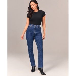 Abercrombie & Fitch Curve Love The 90s Straight Ultra High Rise Jeans